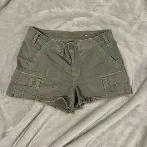 american eagle cargo shorts